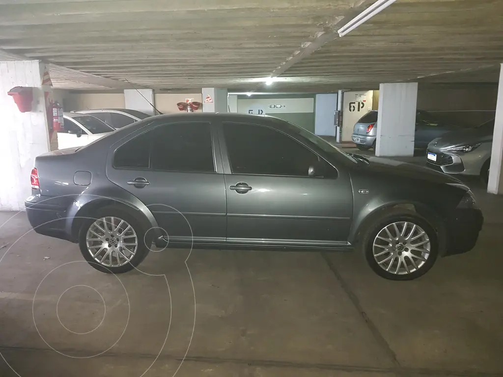 Volkswagen Bora 1.8 T Highline Cuero Tiptronic (1781 Cc) 2011 - foto 3