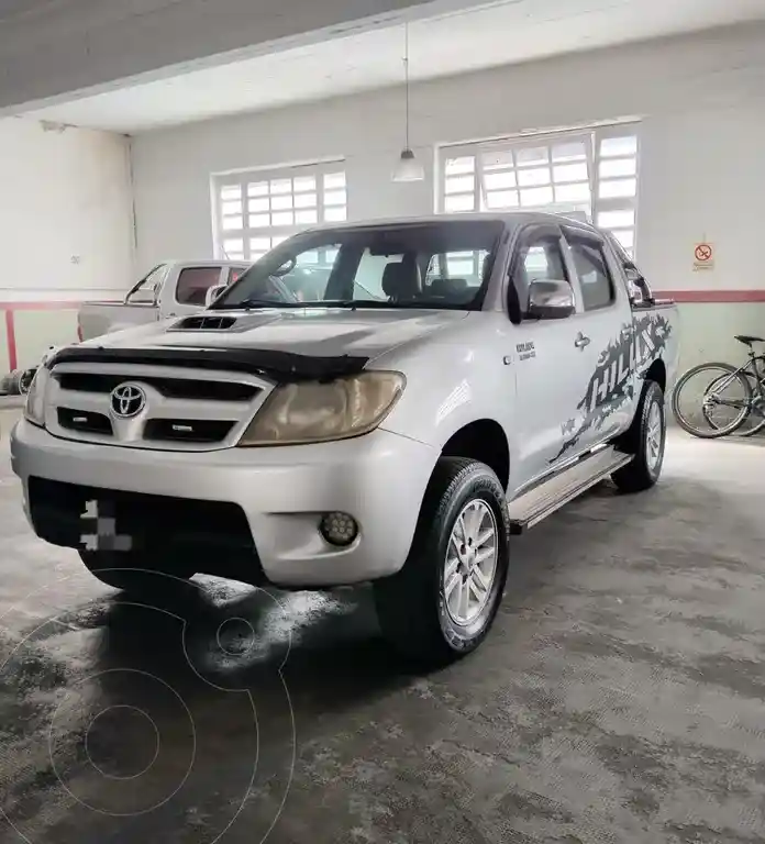 Toyota Hilux 3.0 4X4 Srv Tdi Dc Cuero  2005 - foto 2