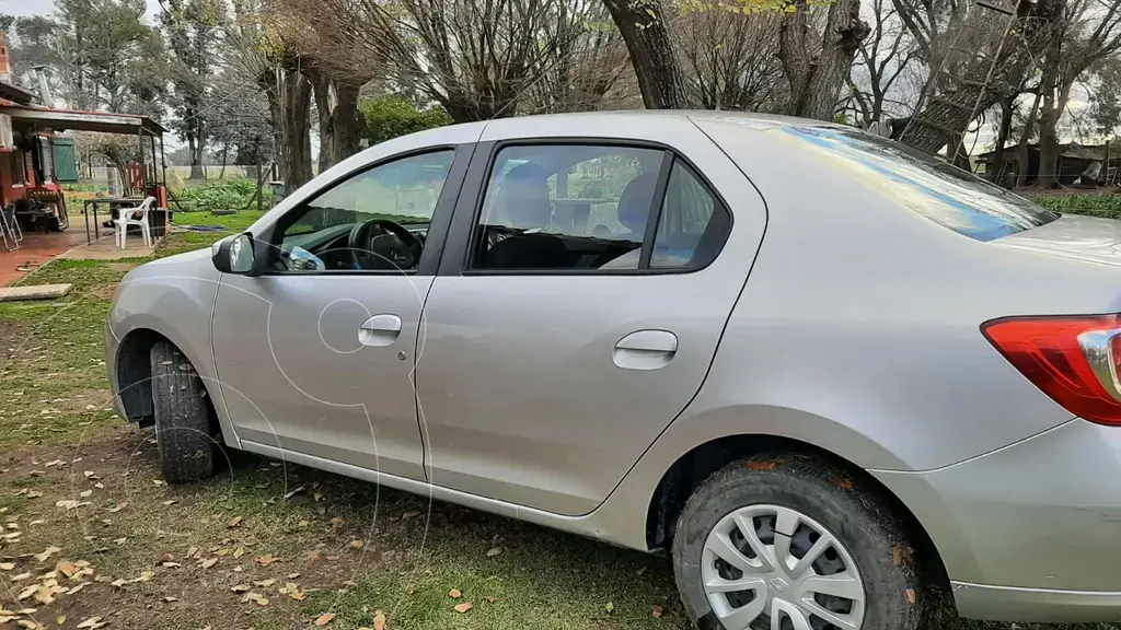 Renault Logan 1.6 Expression (1598 Cc) 2018 - foto 3