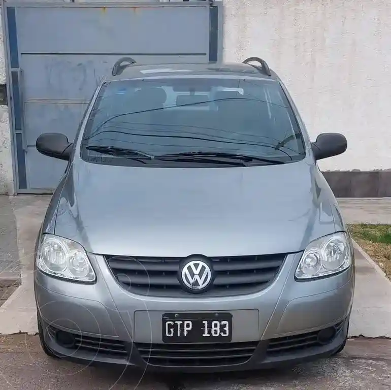 Volkswagen Suran 1.6 Trendline 2008 - foto 1