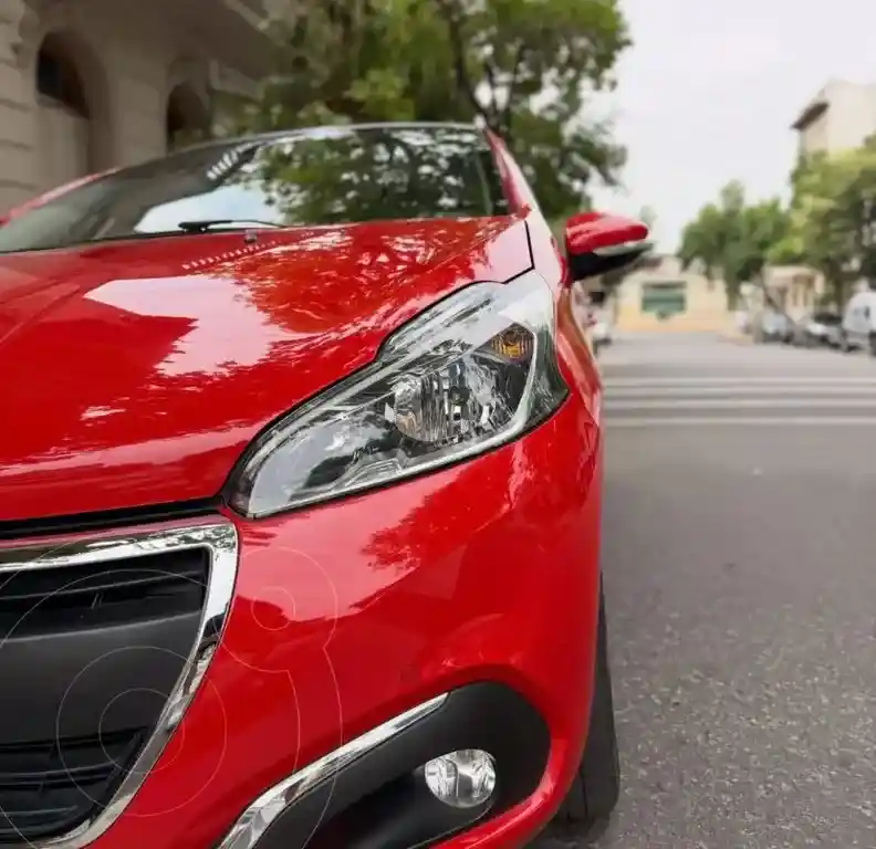 Peugeot 208 Feline 1.6  2019 - foto 4