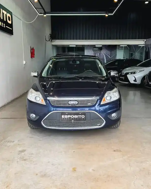 Ford Focus Focus L/08 2.0 5 P Ghia  2013 - foto 2