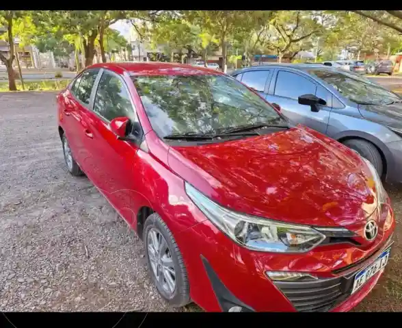 Toyota Yaris Sedán 1.5 Xls  2021 - foto 1