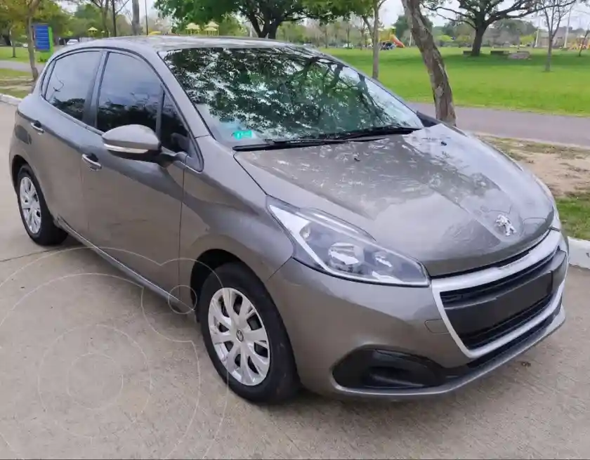 Peugeot 208 Active 1.5  2017 - foto 1
