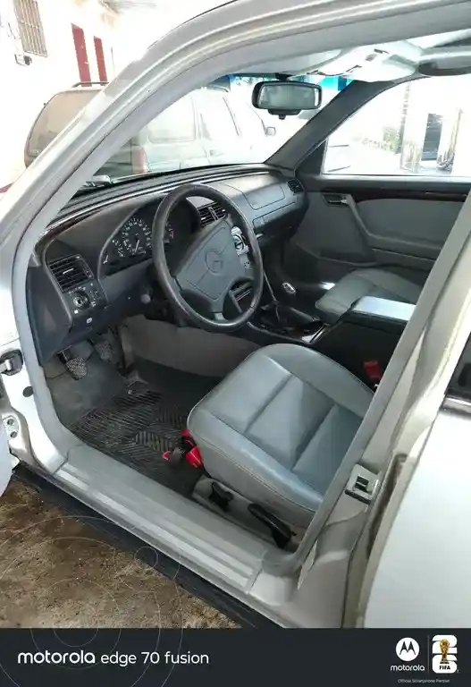 Mercedes-Benz Clase C Sedán 180  1996 - foto 2