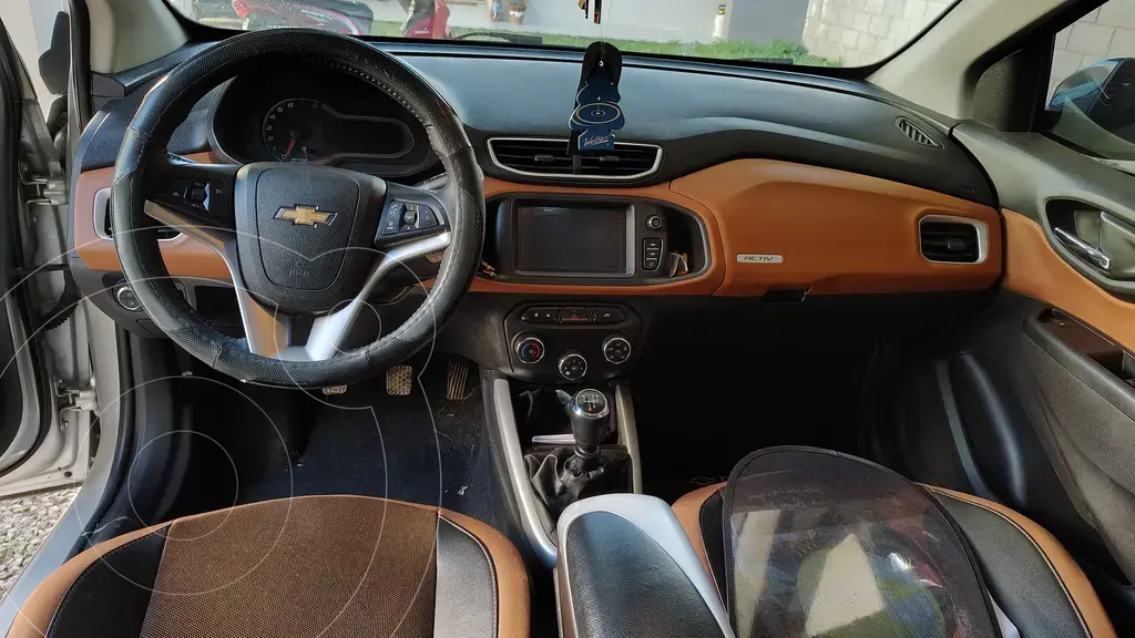 Chevrolet Onix Activ (1389 Cc) 2018 - foto 4