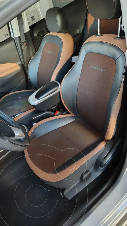 Chevrolet Onix Activ (1389 Cc) 2018 - foto 5