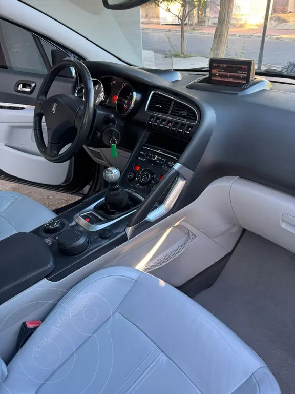 Peugeot 3008 Premium Plus Tiptronic (1539 Cc) 2012 - foto 4