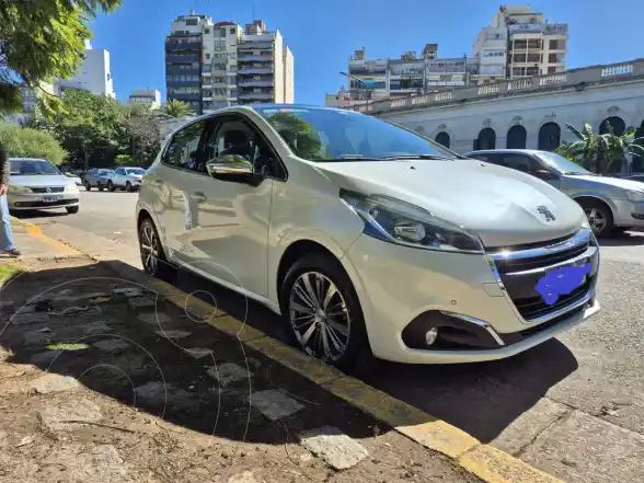 Peugeot 208 Feline 1.6 Tiptronic  2018 - foto 4