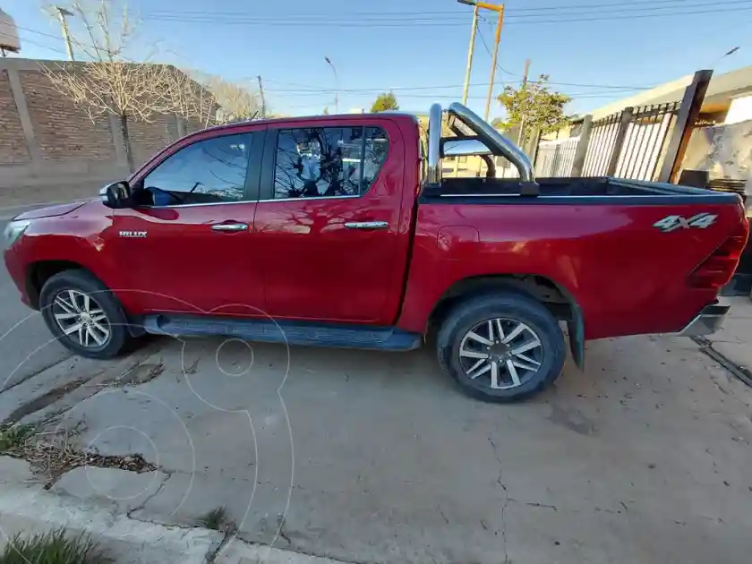 Toyota Hilux 4X4 Cabina Doble Srx 2.8 Tdi  2017 - foto 2