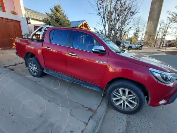 Toyota Hilux 4X4 Cabina Doble Srx 2.8 Tdi  2017 - foto 3