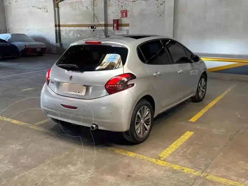 Peugeot 208 Feline 1.6 Aut  2020 - foto 3