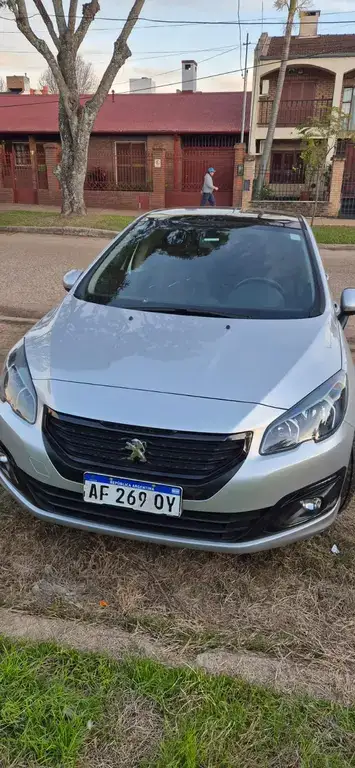 Peugeot 308 2022 - foto 1