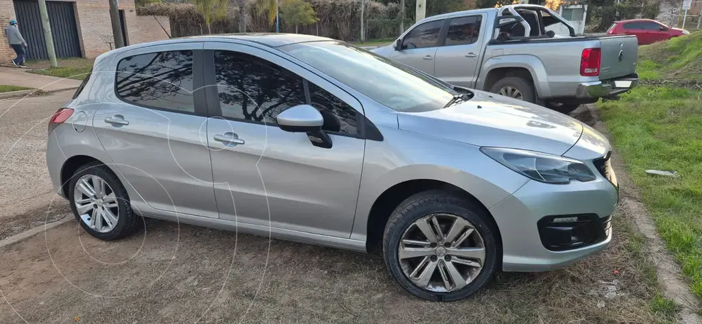 Peugeot 308 Allure Hdi (1560 Cc) 2022 - foto 2
