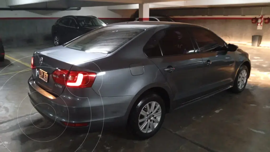 Volkswagen Vento 2.0 Tdi Comfort  2012 - foto 2