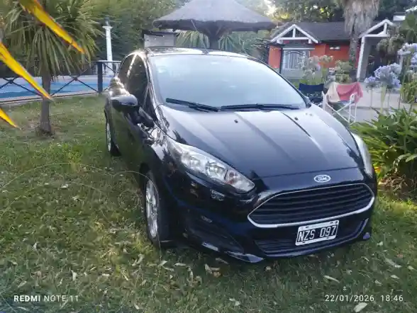 Ford Fiesta Kinetic S Plus  2014 - foto 2
