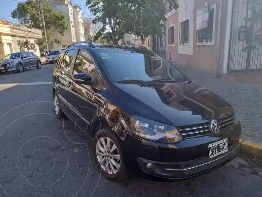 Volkswagen Suran 1.6 Highline  2011 - foto 1