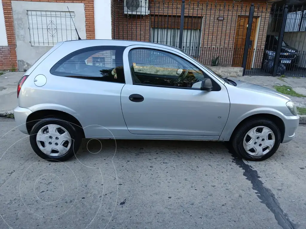 Chevrolet Celta Lt 3P (1389 Cc) 2011 - foto 4