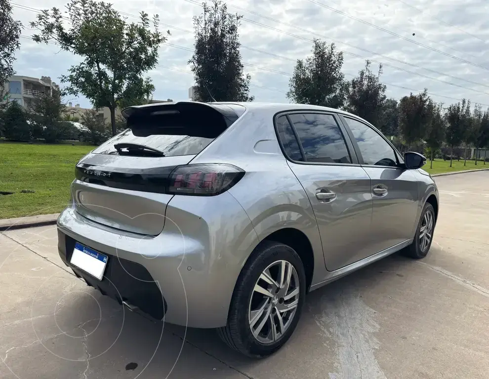 Peugeot 208 Feline 1.6 Tiptronic (1587 Cc) 2023 - foto 4