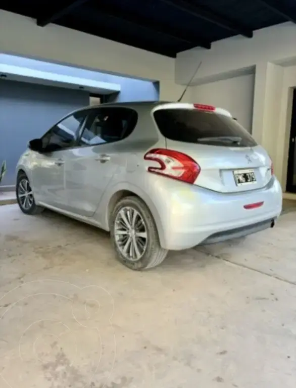 Peugeot 208 Allure 1.5  2015 - foto 3