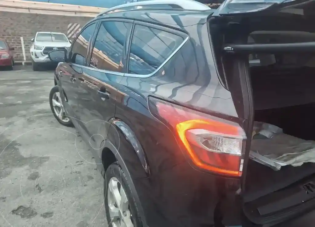 Ford Kuga Titanium Aut  2017 - foto 4