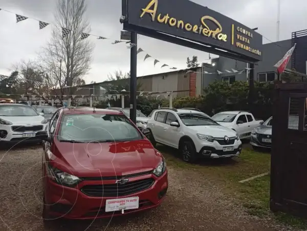 Chevrolet Onix Onix 1.4 Joy Black            L/19 2020 - foto 1