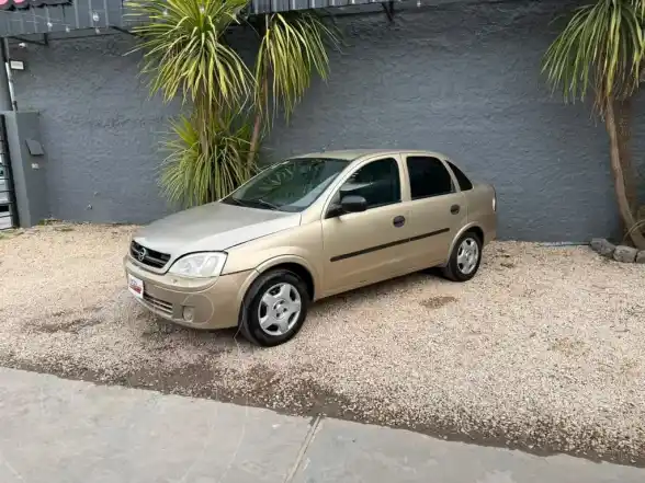 Chevrolet Corsa 4P Gl 1.6 Ac  2006 - foto 1