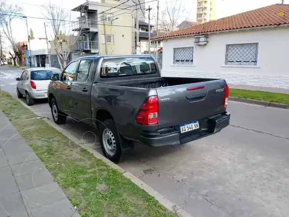 Toyota Hilux 4X2 Cabina Doble Dx 2.4 Tdi  2024 - foto 4