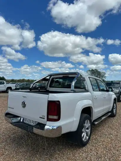 Volkswagen Amarok Dc 4X4 Highline V6 Aut 258Cv  2024 - foto 2