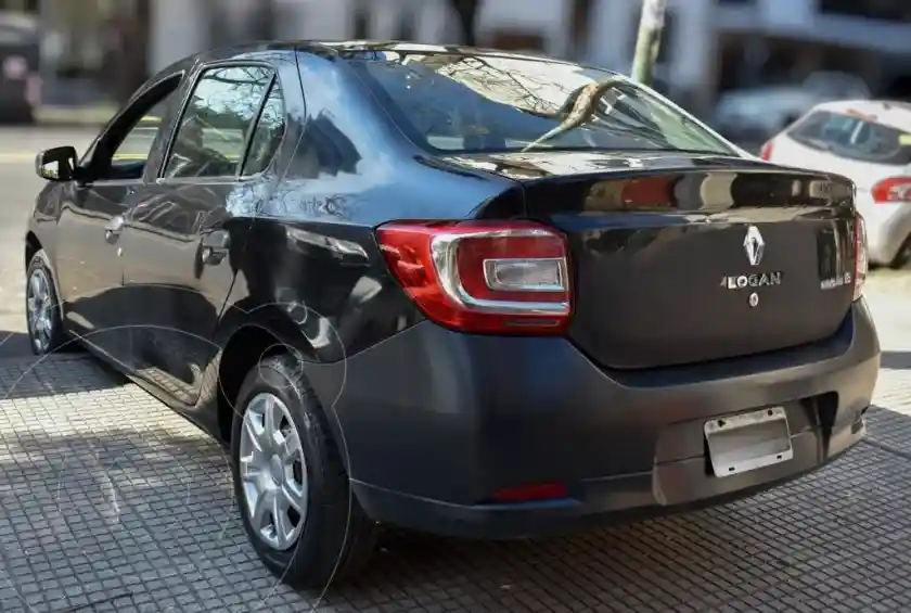Renault Logan 1.6 Authentique Plus  2015 - foto 4