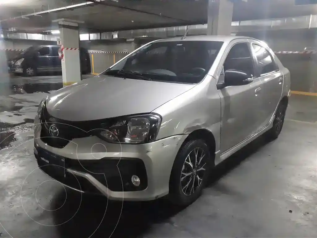 Toyota Etios Sedán XLS 2018 - foto 1