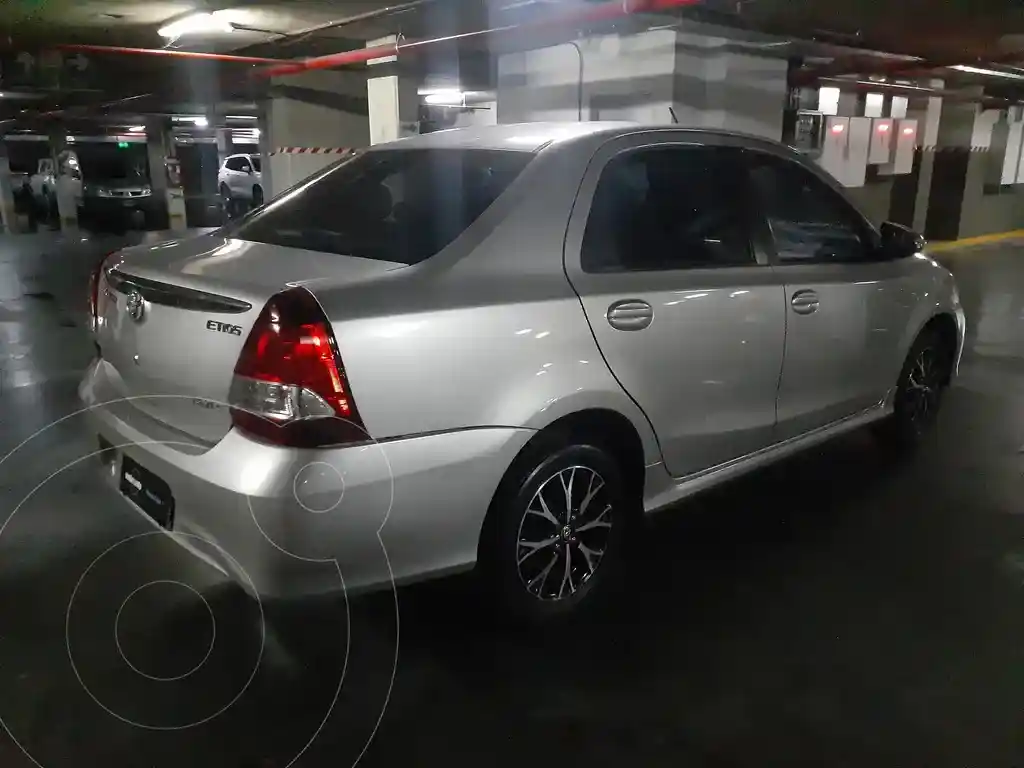 Toyota Etios Sedán Xls  2018 - foto 5
