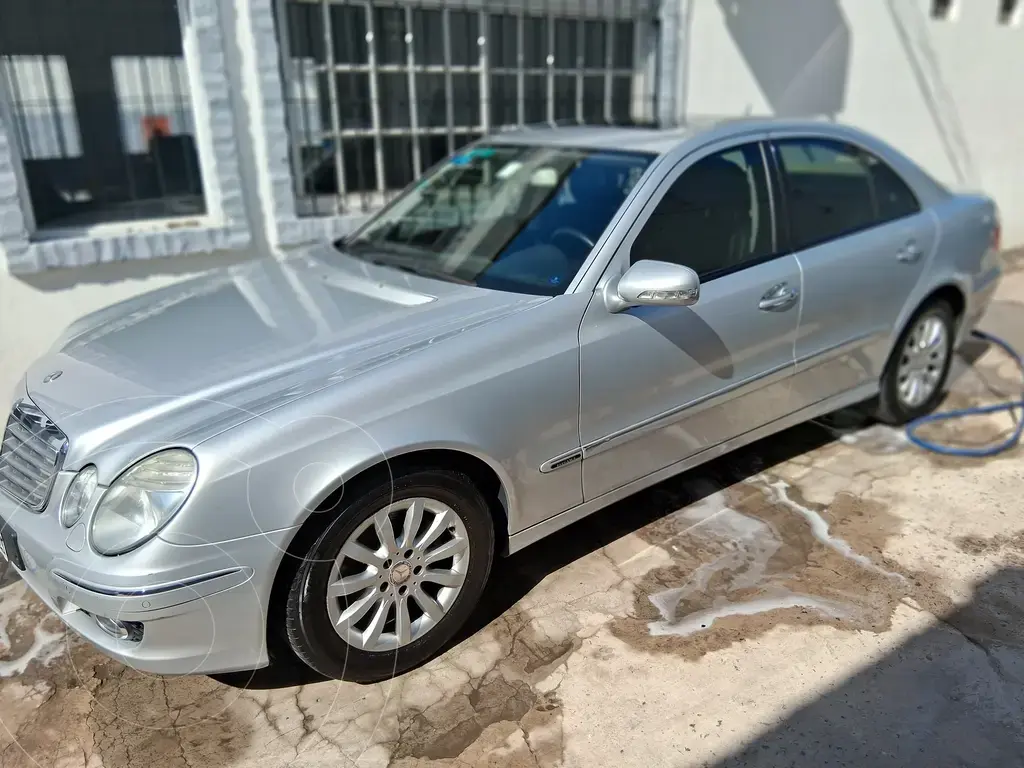 Mercedes Clase E Sedán 280 Elegance Aut (2996 Cc) 2009 - foto 2