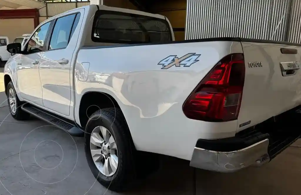 Toyota Hilux 2.8 4X4 Srv Tdi Dc  2020 - foto 3