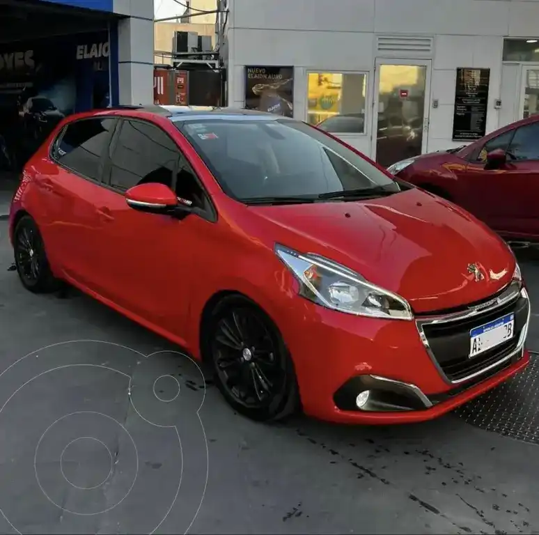 Peugeot 208 Feline 1.6  2018 - foto 1