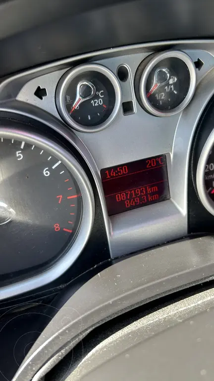 Ford Kuga Titanium L (2521 Cc) 2011 - foto 4