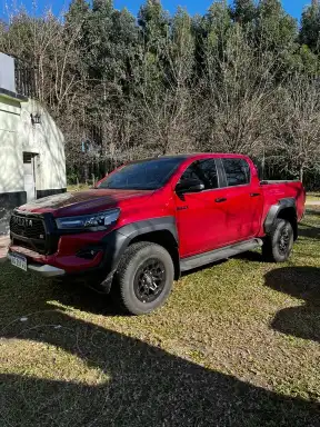Toyota Hilux Gr Sport 4X4 2.8 Tdi Aut 4Th  2023 - foto 1