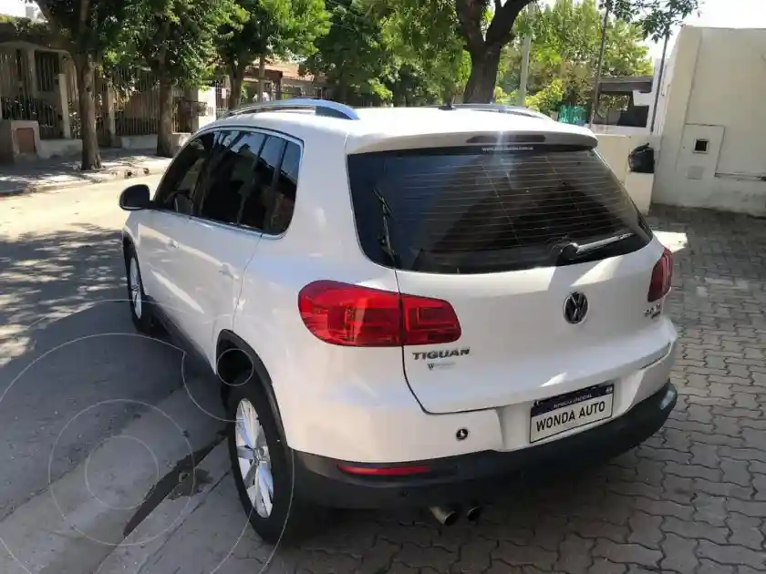 Volkswagen Tiguan Tiguan 2.0 Tsi Exclusive      L/12  2012 - foto 4