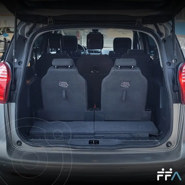 Peugeot 5008 Allure Tiptronic (1598 Cc) 2016 - foto 2