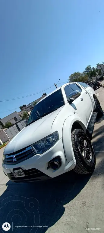 Mitsubishi L200 4X4 3.2 Glx Cd (3200 Cc) 2015 - foto 2