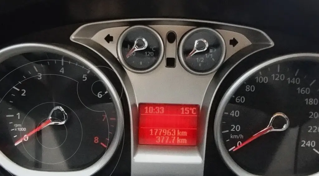 Ford Focus Exe Ghia 2.0L (2000 Cc) 2010 - foto 4