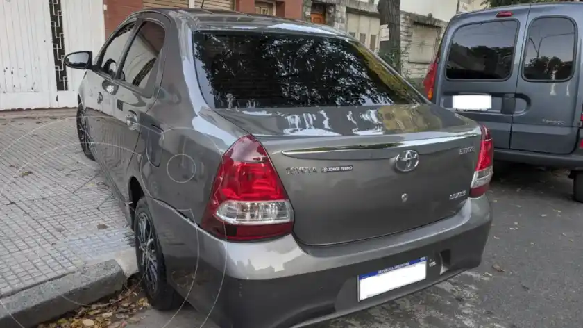 Toyota Etios Sedán Xls  2020 - foto 5