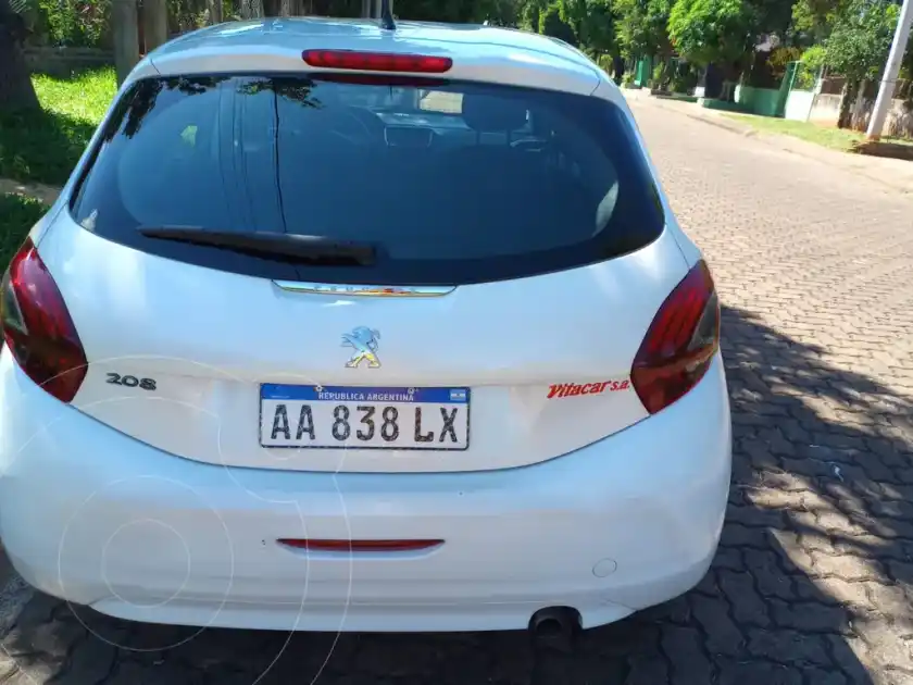 Peugeot 208 Active 1.5  2017 - foto 2