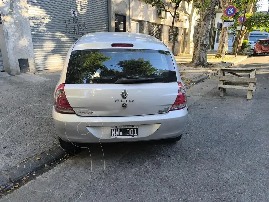 Renault Clio Mío 3P Confort (1149 Cc) 2014 - foto 4