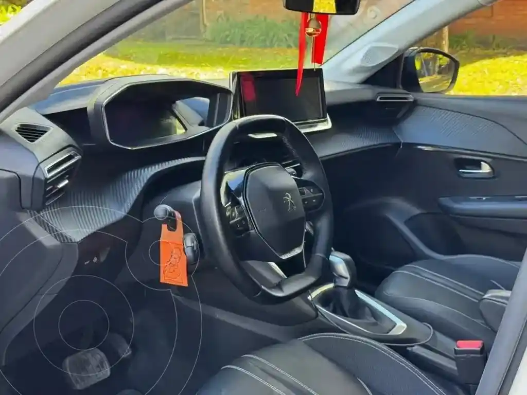 Peugeot 208 Feline 1.6 Tiptronic  2023 - foto 2
