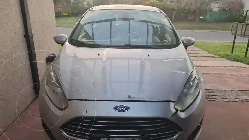 Ford Fiesta Kinetic Sedán Titanium  2013 - foto 1