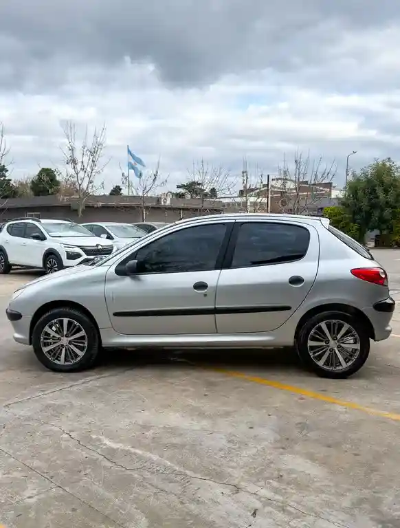 Peugeot 206 1.4 Allure 5P  2012 - foto 3