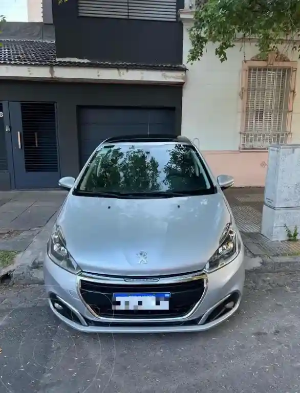 Peugeot 208 Feline 1.6 Aut  2019 - foto 1