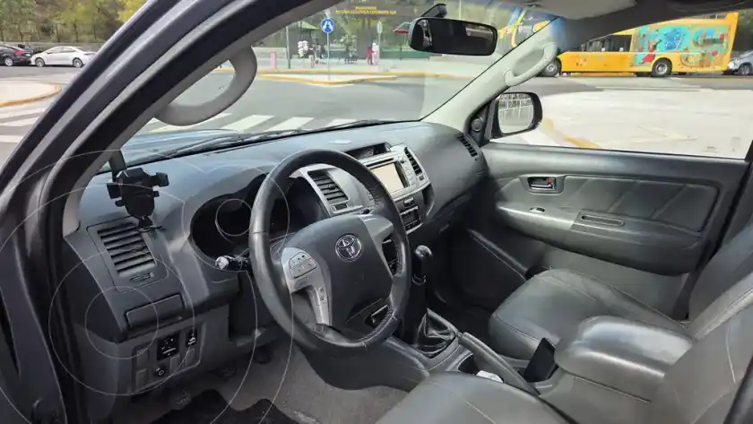 Toyota Hilux 3.0 4X2 Srv Tdi Dc Cuero  2013 - foto 3