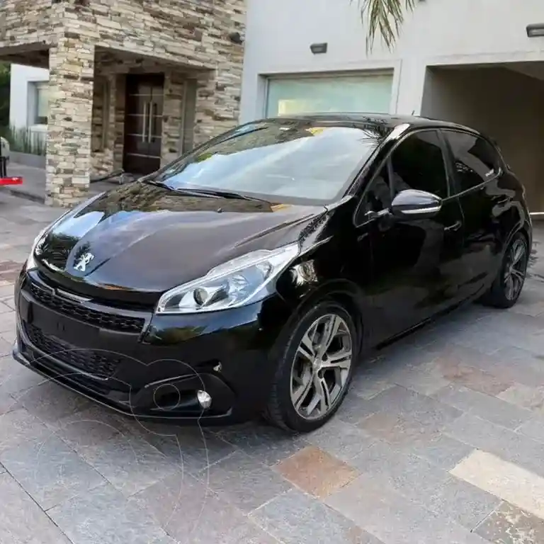 Peugeot 208 Feline 1.6  2019 - foto 1